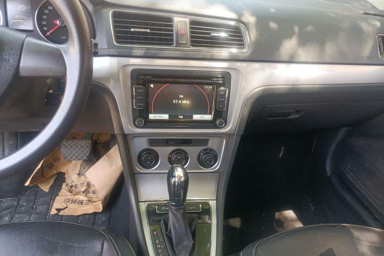 Used Volkswagen Gran Lavida 2014 1.4TSI Automatic 30th Anniversary Edition
