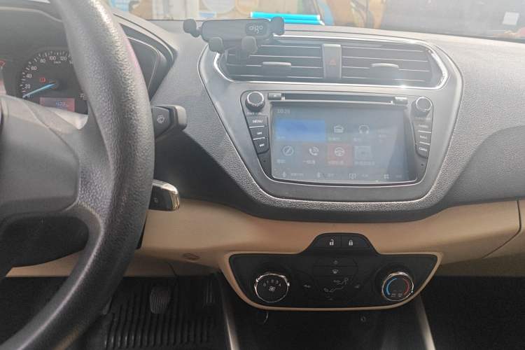 Used Ford Escort 2015 1.5L Manual Comfort Model
