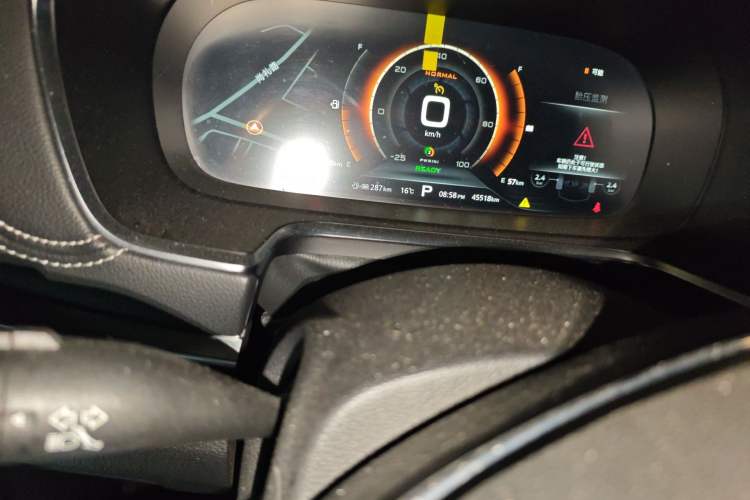 Used Roewe RX5 New Energy 2017 eRX5 50T Hybrid Connected Prestige Flagship Edition Odometer Close Up