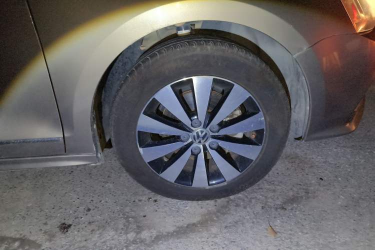 Used Volkswagen Sagitar 2017 230TSI Automatic Comfort Version
