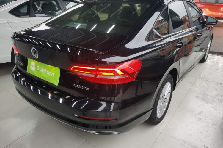 Used Volkswagen Lavida 2019 1.5L Automatic Comfort Edition China VI Standard Rear Right 45 Deg