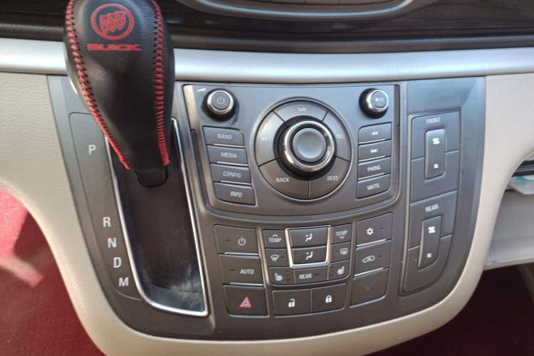 Used Buick GL8 2011 3.0L XT Luxury Business Flagship Edition
