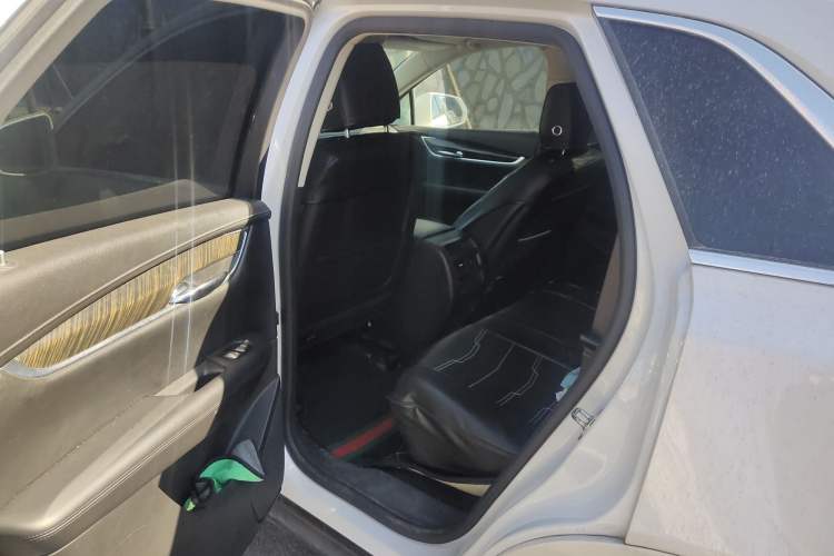 Used Cadillac XT5 2016 25T Luxury Model