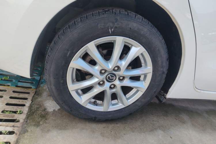 Used Mazda 3 Axela 2017 Sedan 1.5L Automatic Comfort Model Emission Standard China V