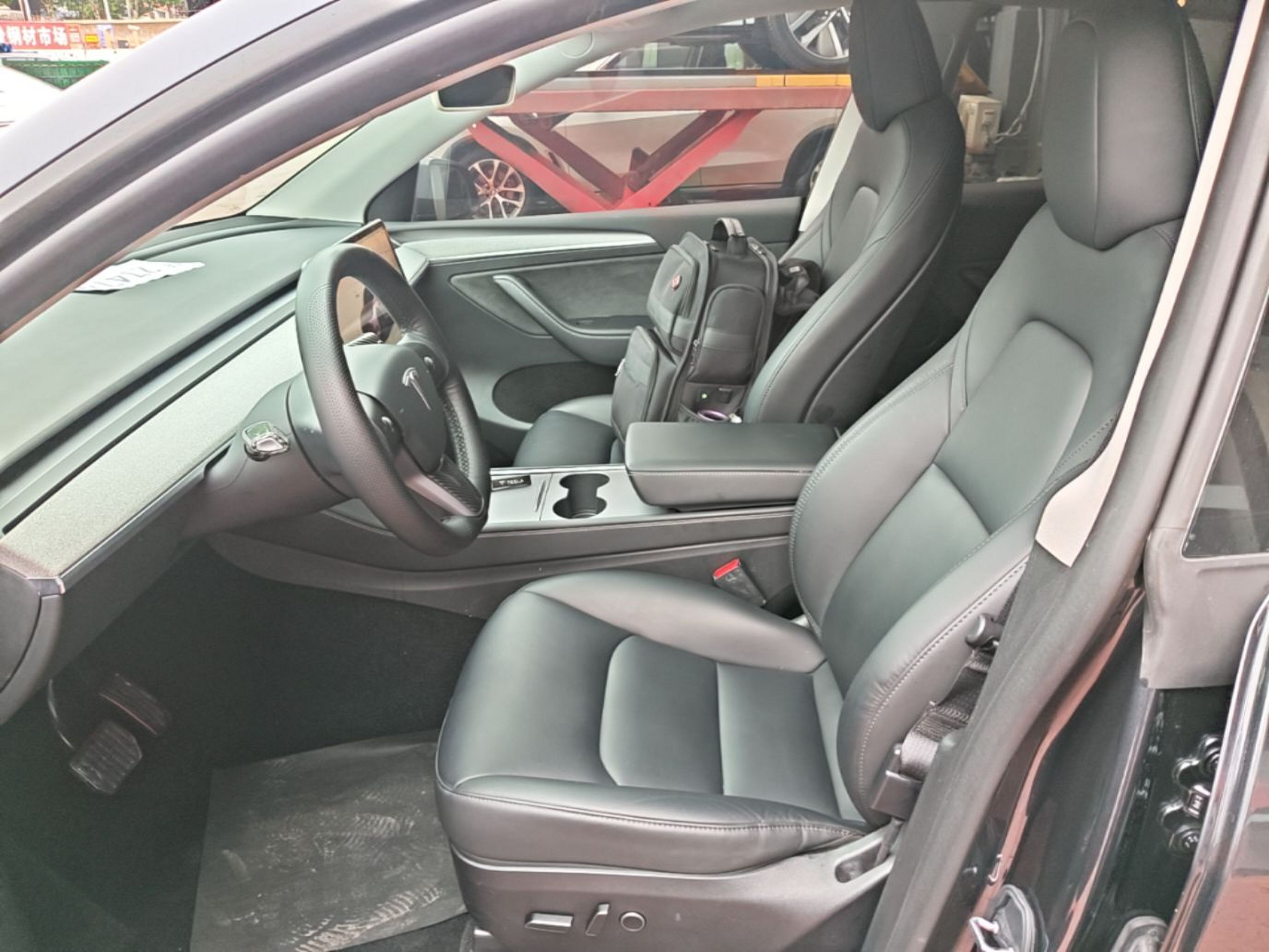 Interior delantero