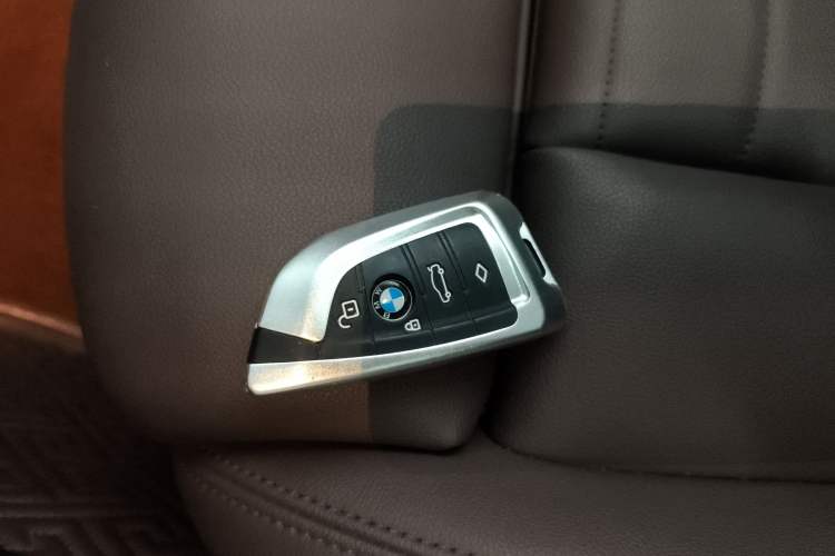 Used BMW 3 Series 2021 325Li M Sport Shadowline Package
