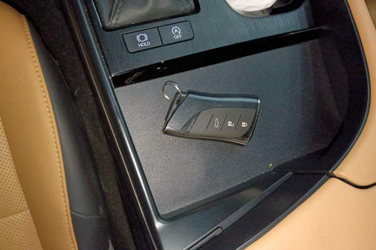 Used Lexus ES 2022 200 Excellence Edition