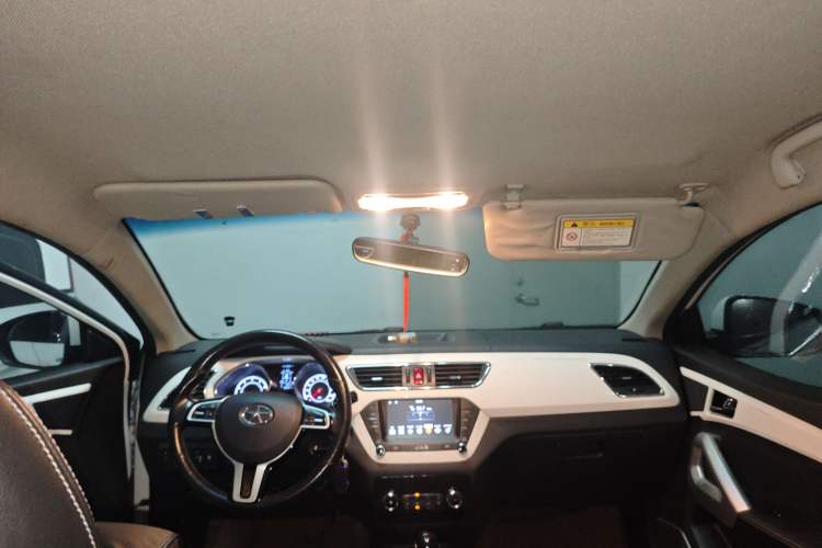 Used JAC Group Refine S2 2016 1.5L CVT Luxury Smart Version Two-Tone Edition
