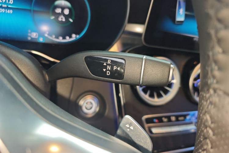 Used Mercedes-Benz C-Class 2020 C 260 L Sport Edition Gear Lever