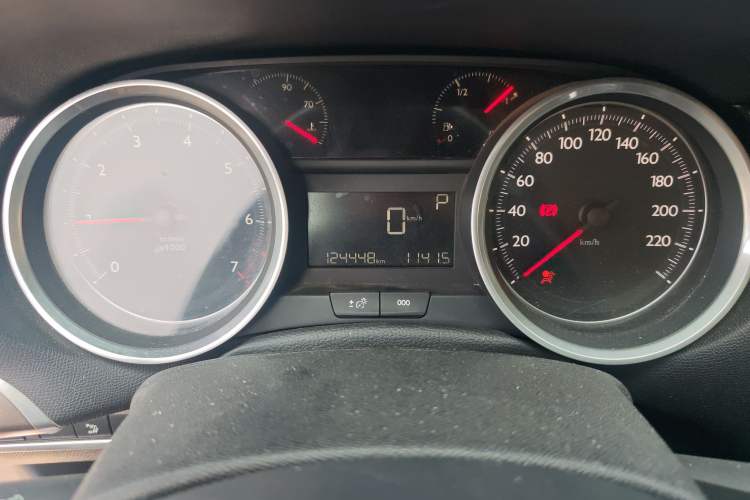 Used Peugeot 408 2014 1.8L Automatic Luxury Edition Odometer Close Up