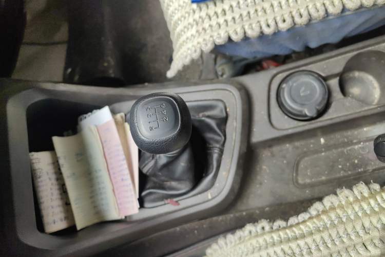 Used Wuling Hongguang V 2019 1.5L Enjoyment Version China VI LAR Gear Lever