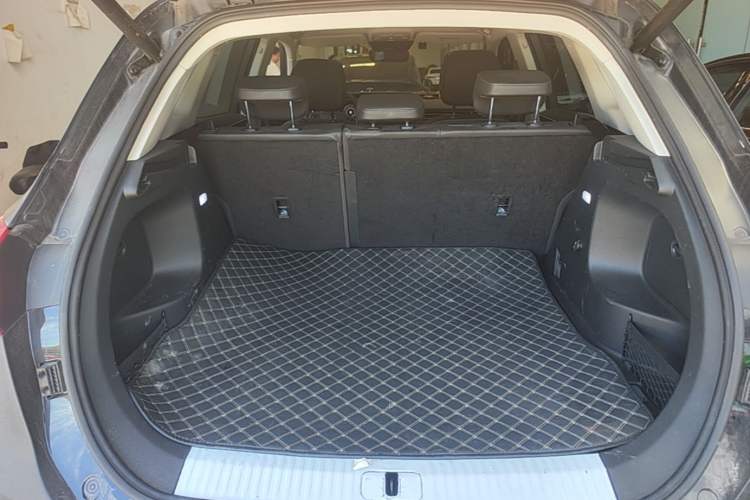 Used Hongqi HS5 2022 Facelifted Version 2.0T Smart Connect Flagship All-Wheel-Drive Edition