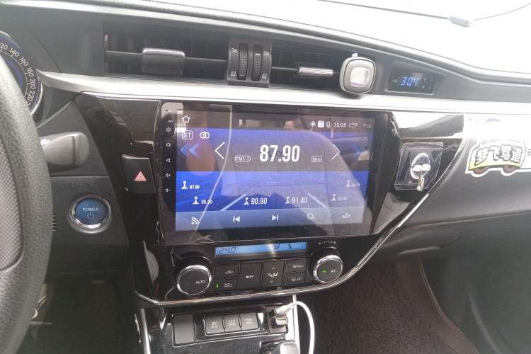 Used Toyota Corolla 2016 Dual-Engine 1.8L E-CVT Pioneer Edition