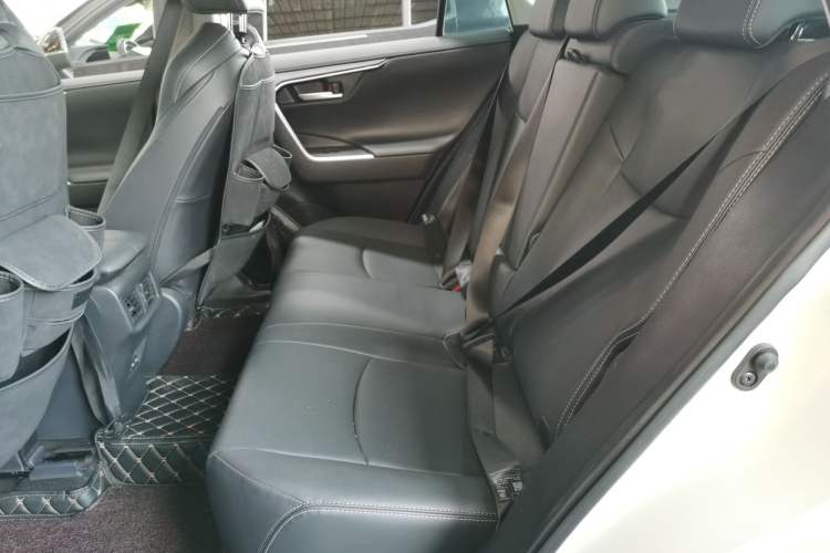 Used Toyota Wildlander 2023 2.0L CVT Two-Wheel Drive Urban Edition
