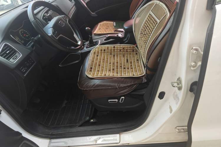 Used Geely Auto Vision X6 2016 1.8L Manual Luxury Model