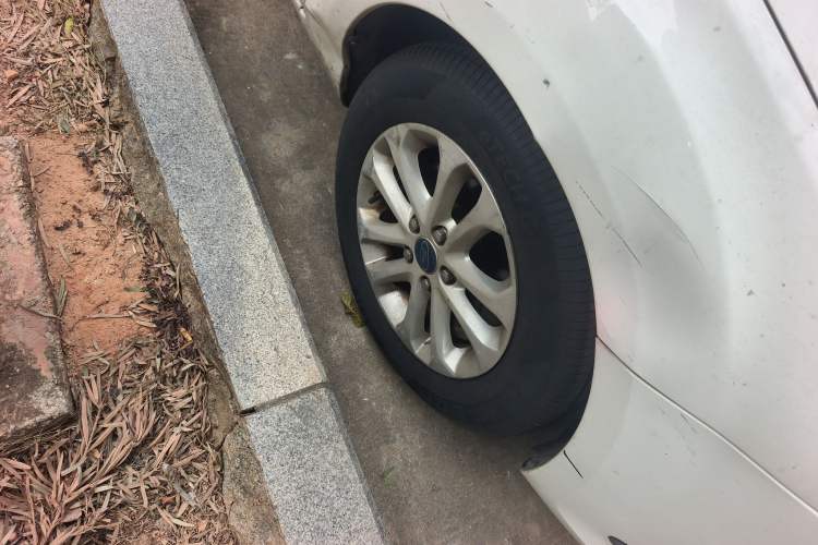 Used Ford Focus 2013 Hatchback Classic 1.8L Manual Base Model
