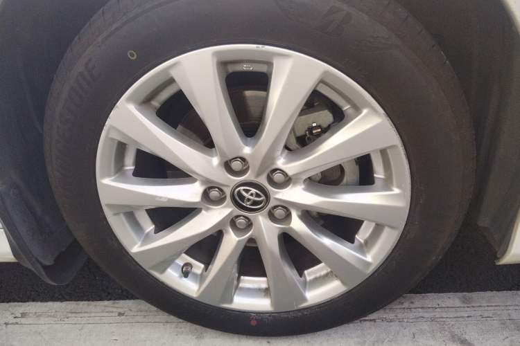 Used Toyota Camry 2019 Revised Version 2.0G Luxury Edition