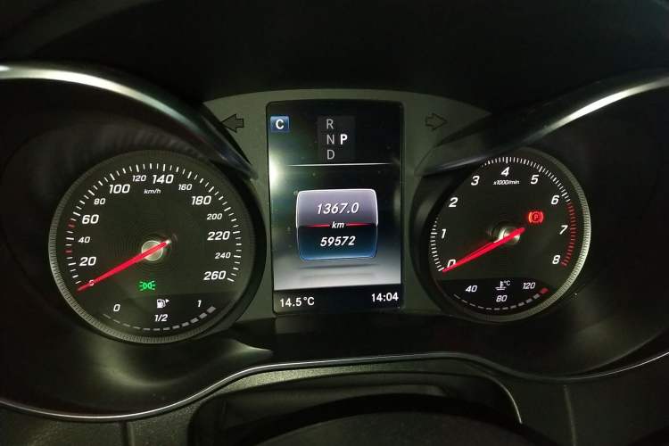 Used Mercedes-Benz GLC 2019 GLC 260 L 4MATIC Luxury Model Instrument Cluster