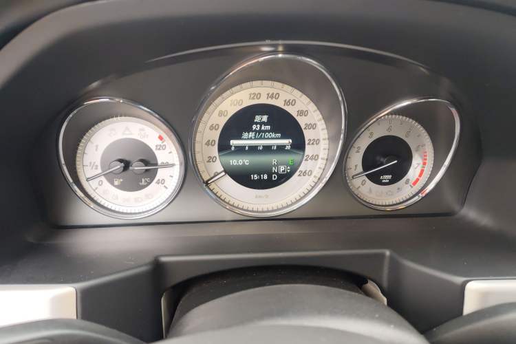 Used Mercedes-Benz GLK-Class 2013 GLK 300 4MATIC Dynamic Sunroof Model
