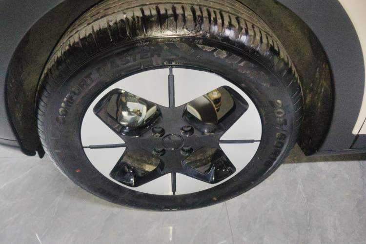 Used Geely Galaxy Geome 2025 UP 410km Exploration Edition
