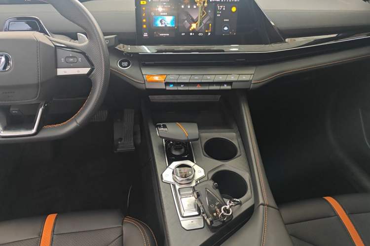 Used CHANGAN UNI-V 2024 1.5T Prestige Edition
