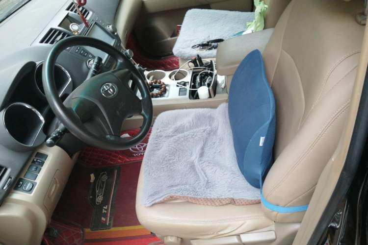 Used Toyota Highlander 2013 2.7L Two-Wheel Drive 5-Seater Purple Gold Edition
