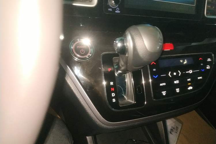 Used Honda Elysion 2019 2.0L Hybrid Luxury Edition
