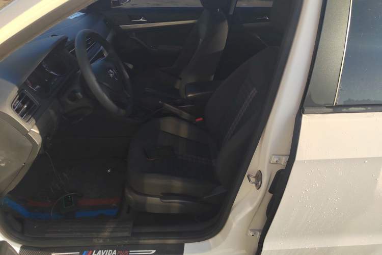 Used Volkswagen Lavida 2019 Lavida Start 1.5L Automatic Trendy Version China VI Standard