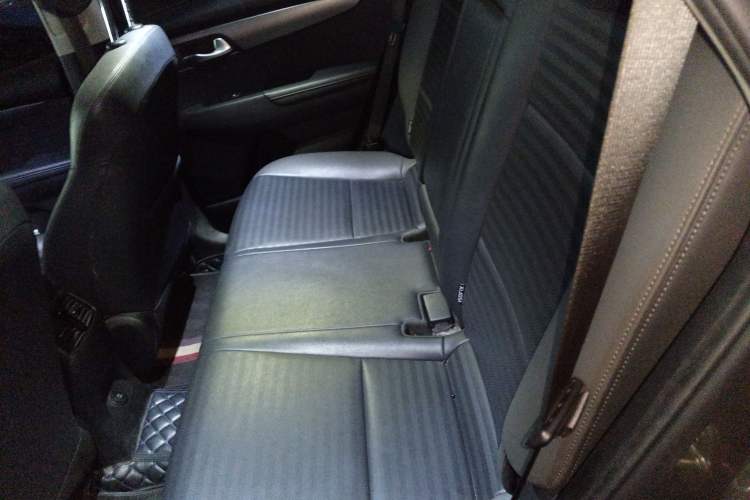 Used Kia Sportage R 2018 2.0L Automatic Smart Luxury Version China V Standard Left Rear Seat