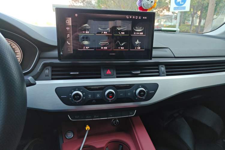 Used Audi A4L 2024 40 TFSI Fashion Dynamic Model