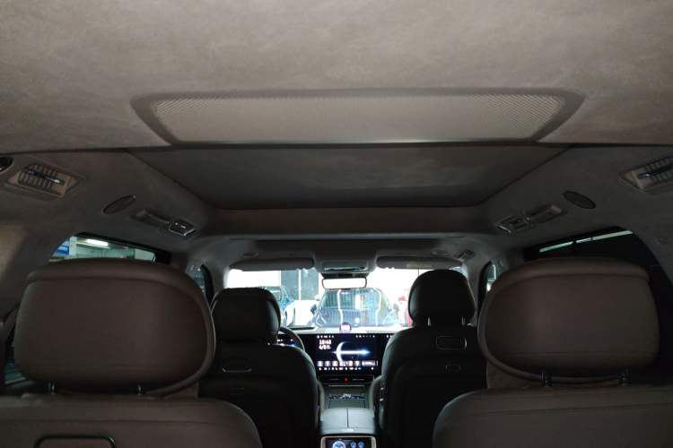 Used Hima AITO M9 2025 Pure Electric Ultra Version 100 kWh 6-Seater Model Headliner