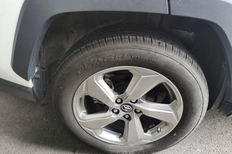 Used Toyota RAV4 2022 2.0L CVT Two-Wheel Drive Fashion Plus Edition
