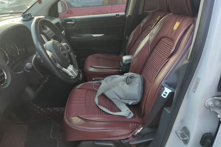 Used Jeep Compass 2014 Revised Version 2.4L Four-Wheel Drive Comfort Edition Left Front Seat