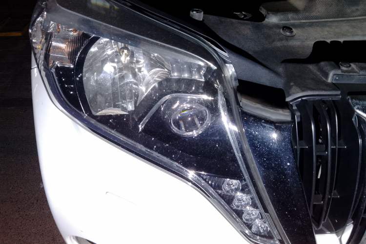 Used Toyota Prado 2016 3.5L Automatic TX-L NAVI Right Front Headlight