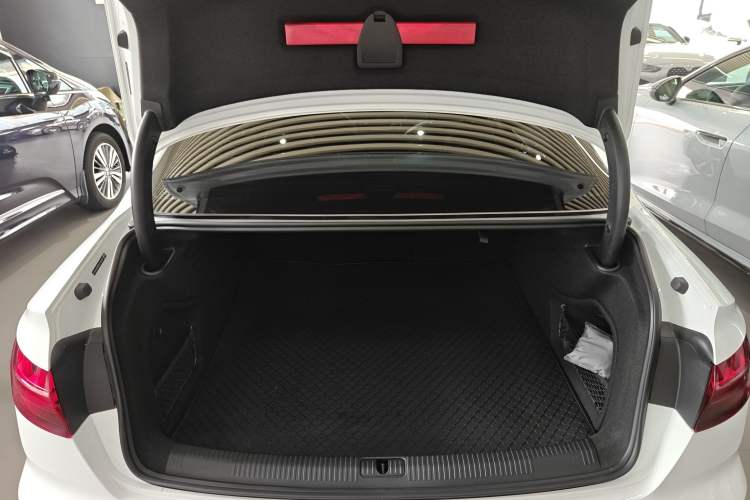 Used Audi A4L 2024 40 TFSI Luxury Dynamic Edition Trunk