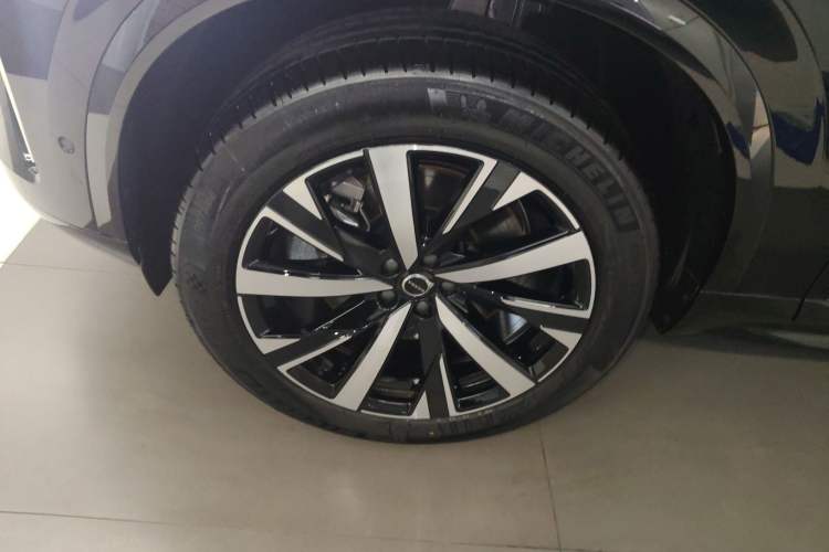 Used Volvo XC90 New Energy 2025 Facelifted T8 Smart Luxury 7-Seater
