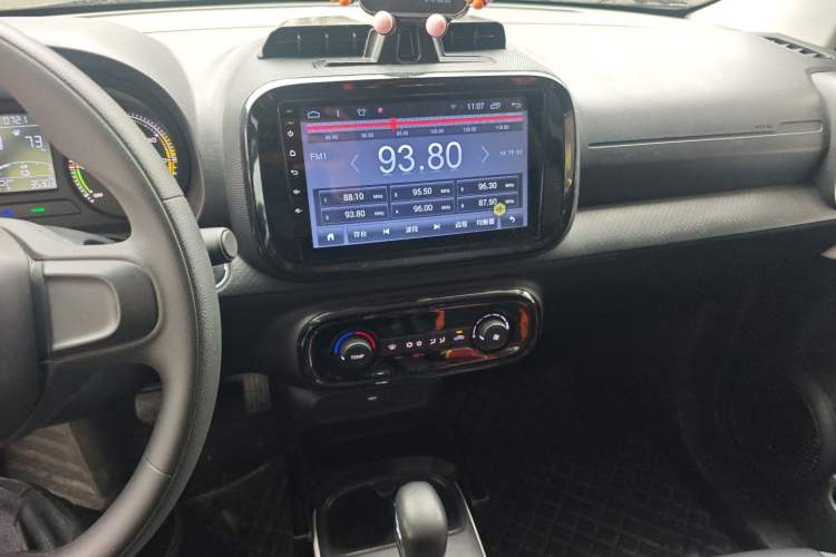 Used Roewe Clever 2022 311km QiQi BoBo Edition
