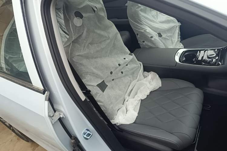 Used Geely Galaxy A7 2025 Model EM-i 150km Prestige Edition
