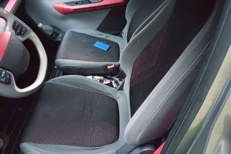 Used Baojun E200 2018 Smart Enjoy Edition Left Rear Seat