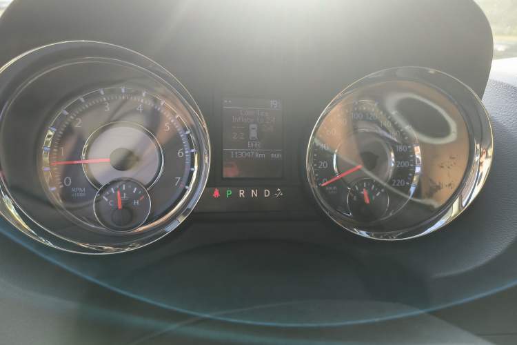 Used Chrysler Grand Voyager 2013 3.6L Luxury Edition Odometer Close Up