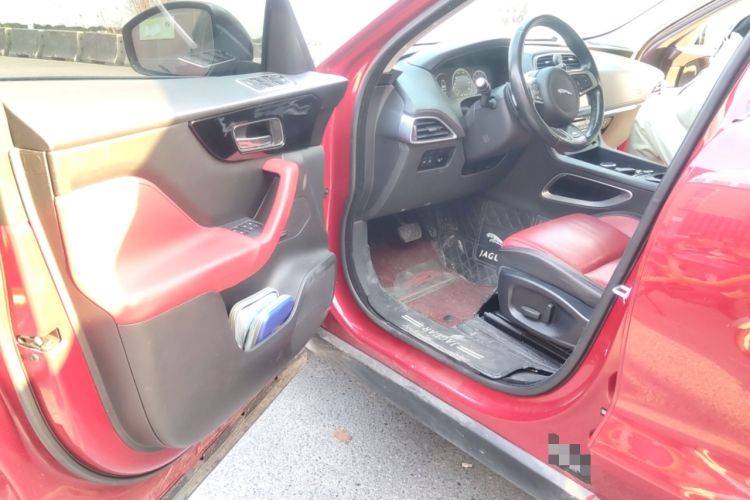 Used Jaguar F-PACE 2016 2.0T Two-Wheel-Drive R-Sport Sport Edition