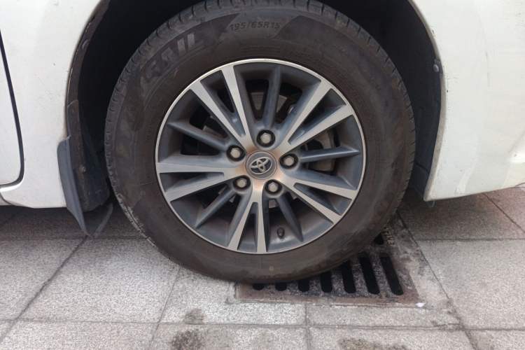 Used Toyota Levin 2016 1.6G CVT Elite Edition Right Front Wheel Hub