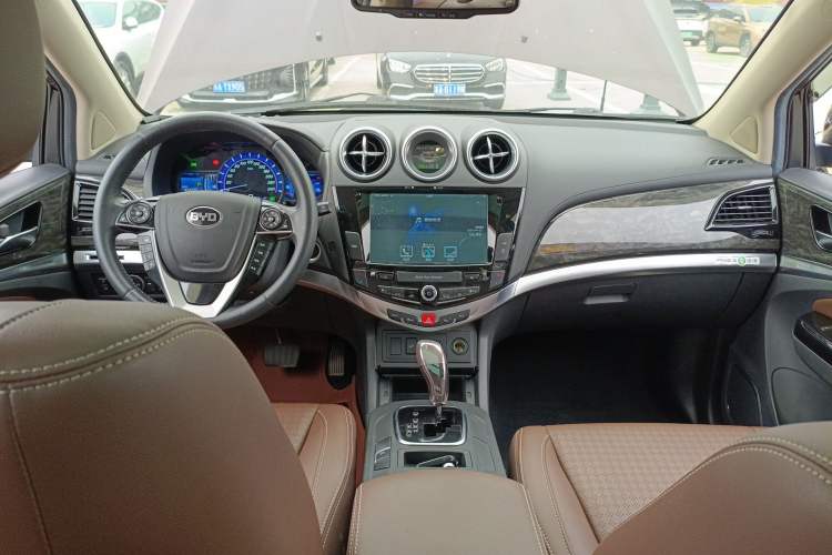 Used BYD S7 2016 2.0T Automatic Prestige Plus
