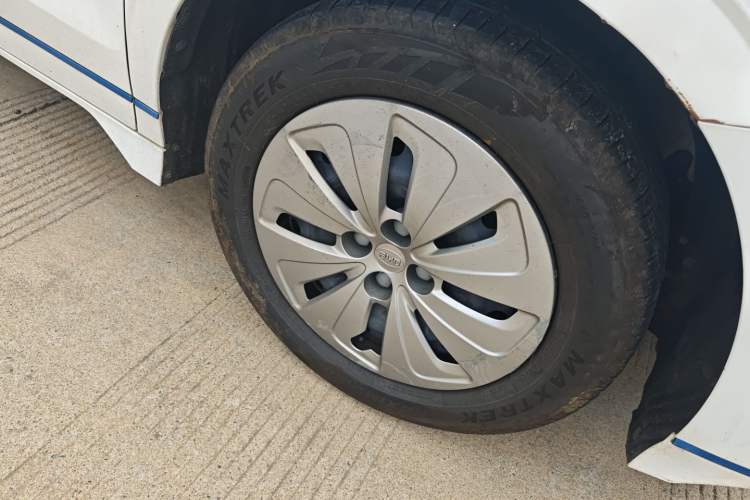 Used BYD e2 2019 Standard Range Version – Yue·Standard Model