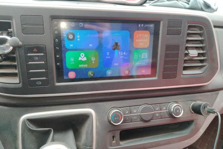 Used SAIC MAXUS Xintu V80 2023 2.0T Manual Classic Aoyuntong Long Wheelbase Mid-Height 6/7/8/9-Seater
