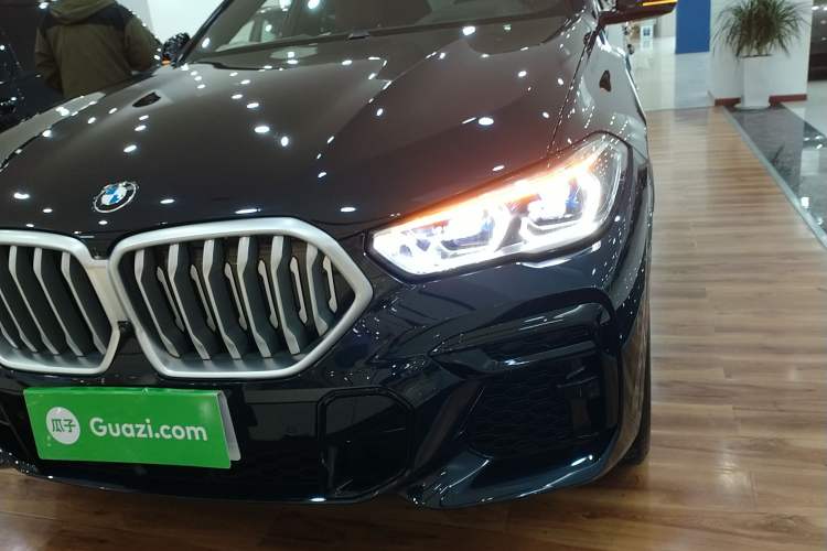 Used BMW X6 2022 xDrive40i Luxury Edition M Sport Package Left Front Headlight