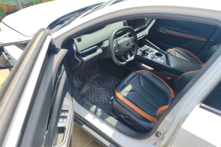 Used CHANGAN UNI-V 2023 1.5T Prestige Model Driver Seat