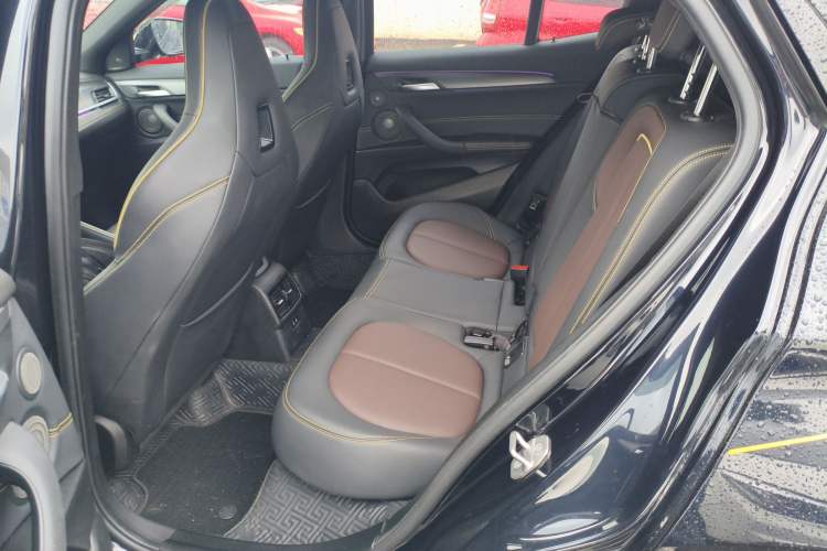 Used BMW X2 2023 xDrive 25i Shining Edition
