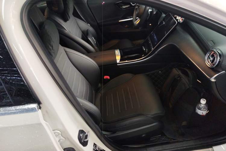 Used Mercedes-Benz C-Class 2024 C 200 L Sport Edition Right Front Seat