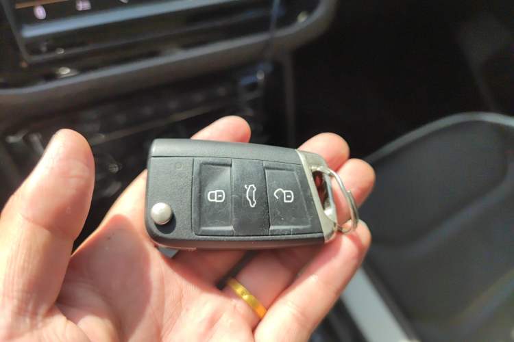 Used Volkswagen Tiguan L 2017 330TSI Automatic Two-Wheel Drive Luxury Edition